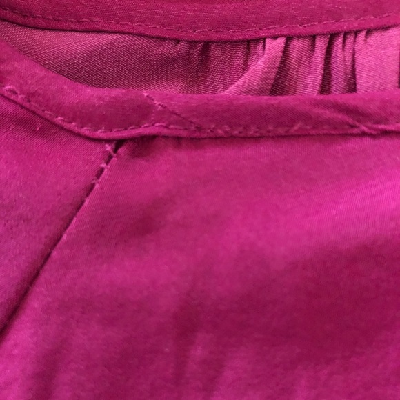 Mossimo High/Low Top in Burgundy w/Peplum Style Bottom & Bell Sleeves - Picture 11 of 11